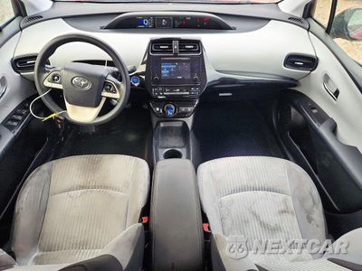 Zdjęcie 8 z 12 samochodu: 2017 TOYOTA PRIUS TWO VIN:JTDKBRFU5H3567297 - miniatura