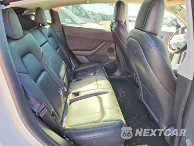Zdjęcie 10 z 13 samochodu: 2022 TESLA MODEL Y VIN:7SAYGDEE5NF378465 - miniatura
