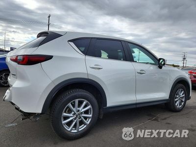 Trzecie zdjęcie samochodu z tyłu: 2023 MAZDA CX-5 PREFERRED VIN:JM3KFBCM4P0216081 - miniatura