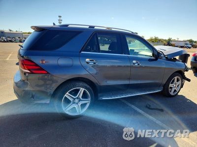 Trzecie zdjęcie samochodu z tyłu: 2016 MERCEDES-BENZ GLE 400 4MATIC VIN:4JGDA5GB0GA721874 - miniatura