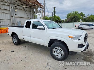Czwarte zdjęcie samochodu z boku: 2023 TOYOTA TACOMA SR VIN:3TYRX5GN2PT083301 - miniatura