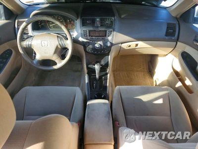 Zdjęcie 8 z 13 samochodu: 2006 HONDA ACCORD SE VIN:1HGCM56316A173109 - miniatura