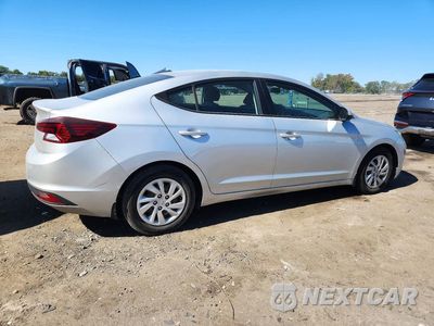 Trzecie zdjęcie samochodu z tyłu: 2020 HYUNDAI ELANTRA SE VIN:5NPD74LFXLH503501 - miniatura