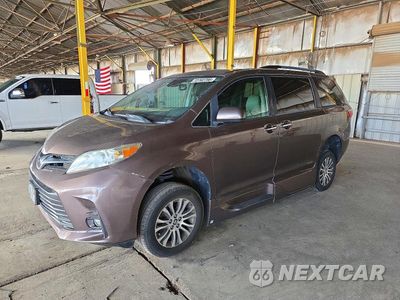 2019 TOYOTA SIENNA XLE 8-PASSENGER 5TDYZ3DC3KS012254 - główne zdjęcie licytacji z USA - miniatura