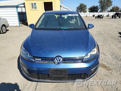 Piąte zdjęcie samochodu w środku: 2016 VOLKSWAGEN E-GOLF SEL PREMIUM VIN:WVWPP7AU4GW902145 - miniatura