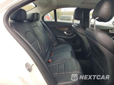 Zdjęcie 10 z 12 samochodu: 2018 MERCEDES-BENZ C 300 4MATIC VIN:55SWF4KBXJU243928 - miniatura