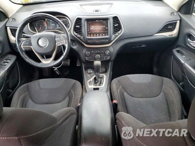 Zdjęcie 8 z 13 samochodu: 2016 JEEP CHEROKEE LATITUDE VIN:1C4PJMCS2GW114766 - miniatura