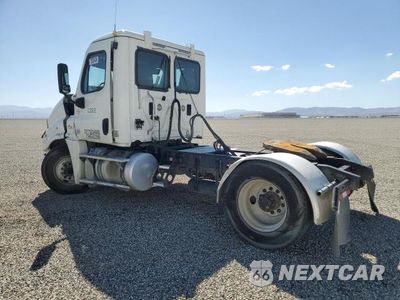 Drugie zdjęcie samochodu z przodu: 2016 FREIGHTLINER CASCADIA VIN:3AKBGDDVXGSHD6210 - miniatura