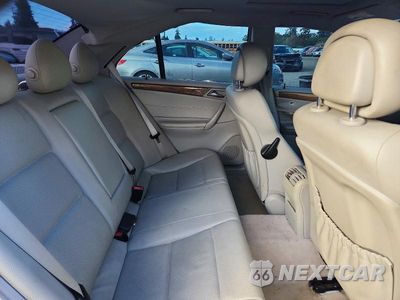 Zdjęcie 10 z 12 samochodu: 2007 MERCEDES-BENZ C 230 VIN:WDBRF52H97F911682 - miniatura