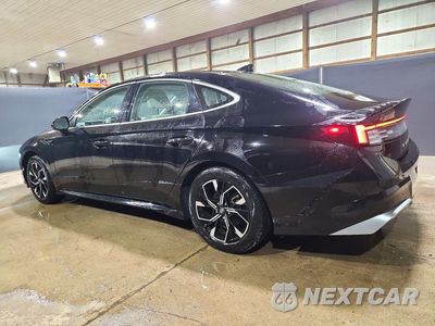 Drugie zdjęcie samochodu z przodu: 2025 HYUNDAI SONATA SEL VIN:KMHL64JA1SA496333 - miniatura