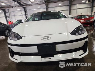 Piąte zdjęcie samochodu w środku: 2025 HYUNDAI IONIQ 6 LIMITED VIN:KMHM54AC2SA116716 - miniatura