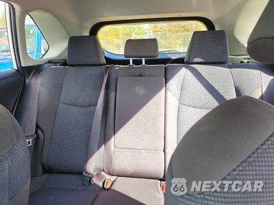 Zdjęcie 10 z 13 samochodu: 2019 TOYOTA RAV4 LE VIN:JTMF1RFV4KJ014317 - miniatura