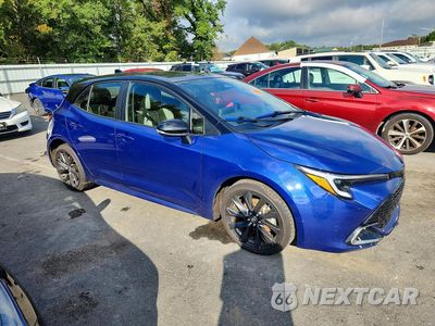 Czwarte zdjęcie samochodu z boku: 2026 TOYOTA COROLLA XSE VIN:JTNC4MBE5T3267456 - miniatura
