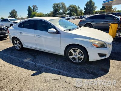 Czwarte zdjęcie samochodu z boku: 2012 VOLVO S60 T5 VIN:YV1622FS6C2051904 - miniatura