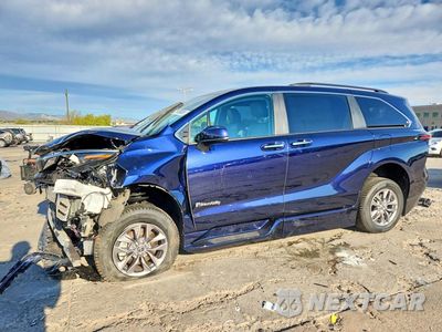 2023 TOYOTA SIENNA XLE 5TDJRKEC1PS179973 - główne zdjęcie licytacji z USA - miniatura