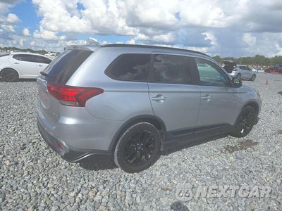 Trzecie zdjęcie samochodu z tyłu: 2018 MITSUBISHI OUTLANDER SE VIN:JA4AD3A36JZ051321 - miniatura