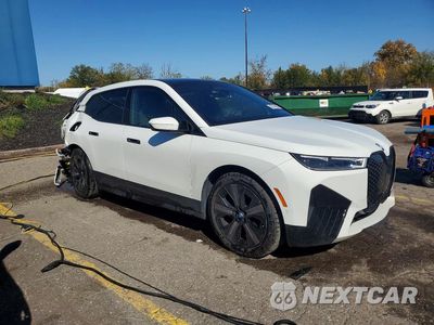 Czwarte zdjęcie samochodu z boku: 2025 BMW IX M60 VIN:WB533CF07SCS59563 - miniatura