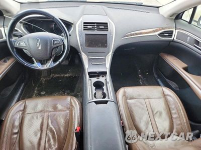 Zdjęcie 8 z 12 samochodu: 2016 LINCOLN MKZ VIN:3LN6L2GKXGR606979 - miniatura