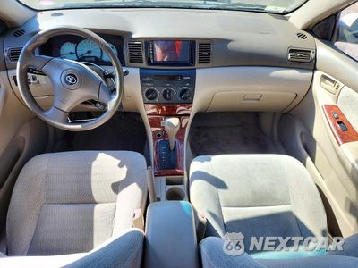 Zdjęcie 8 z 12 samochodu: 2004 TOYOTA COROLLA LE VIN:2T1BR32E44C309216 - miniatura
