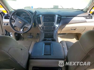 Zdjęcie 8 z 13 samochodu: 2017 CHEVROLET TAHOE C1500 LT VIN:1GNSCBKC9HR122499 - miniatura
