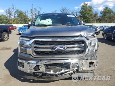 Piąte zdjęcie samochodu w środku: 2025 FORD F150 LARIAT VIN:1FTFW5LD1SFA19970 - miniatura