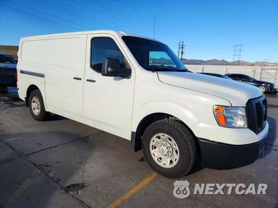 Czwarte zdjęcie samochodu z boku: 2018 NISSAN NV 2500 HD SV VIN:1N6BF0KY1JN816176 - miniatura