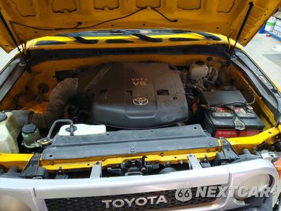 Zdjęcie 11 z 12 samochodu: 2007 TOYOTA FJ CRUISER BASE VIN:JTEBU11F970096058 - miniatura