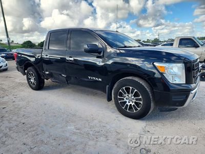 Czwarte zdjęcie samochodu z boku: 2021 NISSAN TITAN SV VIN:1N6AA1EFXMN526517 - miniatura