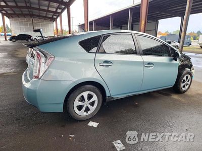 Trzecie zdjęcie samochodu z tyłu: 2013 TOYOTA PRIUS TWO VIN:JTDKN3DU1D5689841 - miniatura