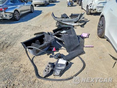Zdjęcie 13 z 14 samochodu: 2025 TESLA MODEL Y VIN:7SAYGDEF3SF310797 - miniatura