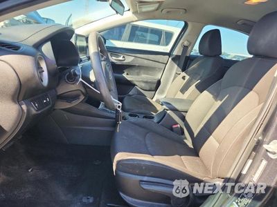 Zdjęcie 7 z 12 samochodu: 2020 KIA FORTE LXS VIN:3KPF24AD7LE170235 - miniatura