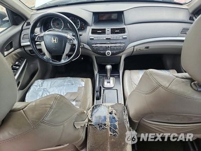 Zdjęcie 8 z 12 samochodu: 2009 HONDA ACCORD EXL VIN:1HGCP26819A018064 - miniatura