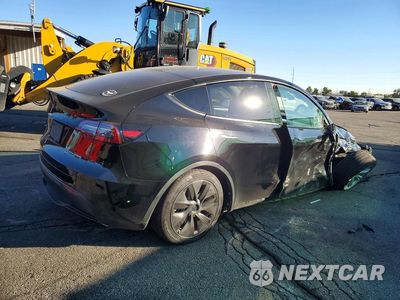 Trzecie zdjęcie samochodu z tyłu: 2023 TESLA MODEL Y VIN:7SAYGDEE4PF877924 - miniatura