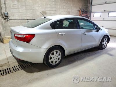 Trzecie zdjęcie samochodu z tyłu: 2016 KIA RIO LX VIN:KNADM4A3XG6548646 - miniatura