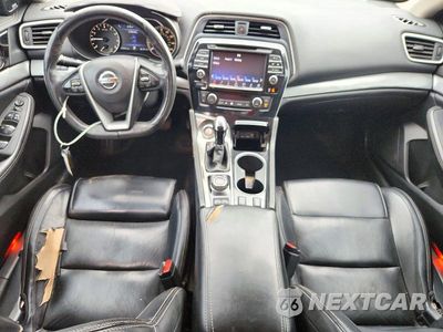 Zdjęcie 8 z 13 samochodu: 2017 NISSAN MAXIMA 3.5 S VIN:1N4AA6AP9HC417083 - miniatura