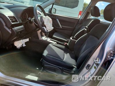 Zdjęcie 7 z 12 samochodu: 2018 SUBARU FORESTER 2.5I VIN:JF2SJABC0JH414399 - miniatura