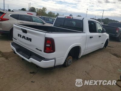 Trzecie zdjęcie samochodu z tyłu: 2026 RAM 1500 LARAMIE VIN:1C6SRFJP2TN155922 - miniatura