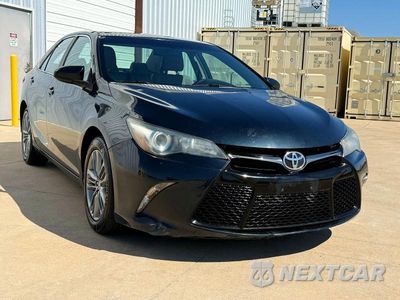 2015 TOYOTA CAMRY SE 4T1BF1FK3FU480070 - główne zdjęcie licytacji z USA - miniatura