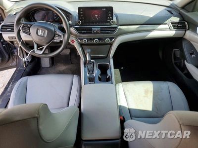 Zdjęcie 8 z 13 samochodu: 2018 HONDA ACCORD LX VIN:1HGCV1F11JA169719 - miniatura