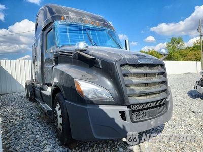 Czwarte zdjęcie samochodu z boku: 2018 FREIGHTLINER CASCADIA 126 SEMI TRUCK VIN:3AKJHHDR4JSJP4493 - miniatura