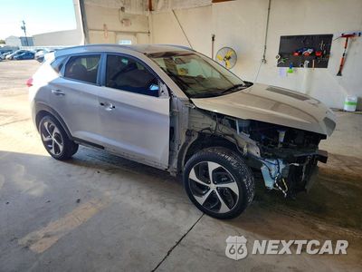 Czwarte zdjęcie samochodu z boku: 2016 HYUNDAI TUCSON LIMITED VIN:KM8J33A2XGU245769 - miniatura