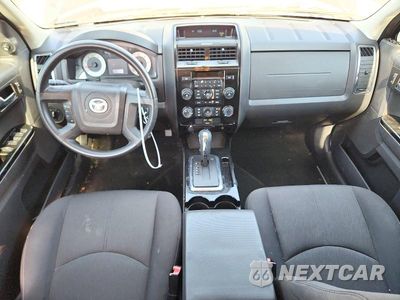 Zdjęcie 8 z 13 samochodu: 2010 MAZDA TRIBUTE I VIN:4F2CY0C7XAKM10034 - miniatura