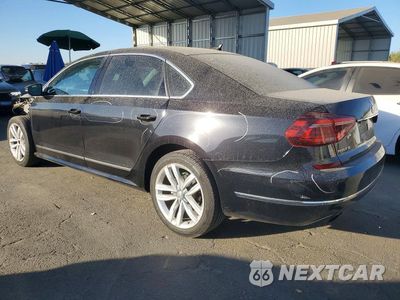 Drugie zdjęcie samochodu z przodu: 2017 VOLKSWAGEN PASSAT SE VIN:1VWGT7A36HC034054 - miniatura