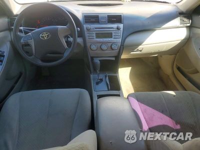 Zdjęcie 8 z 12 samochodu: 2011 TOYOTA CAMRY LE VIN:4T1BF3EK0BU753084 - miniatura