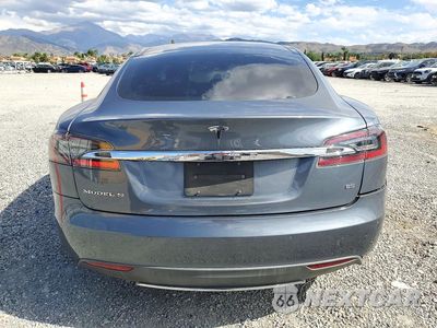 Zdjęcie 6 z 12 samochodu: 2014 TESLA MODEL S VIN:5YJSA1H10EFP43713 - miniatura