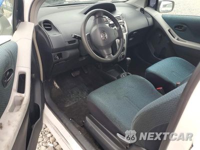 Zdjęcie 8 z 12 samochodu: 2007 TOYOTA YARIS BASE VIN:JTDJT923475130822 - miniatura