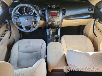 Zdjęcie 8 z 13 samochodu: 2011 KIA SORENTO VIN:5XYKT3A13BG125614 - miniatura