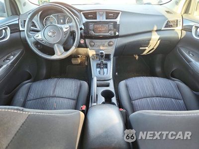 Zdjęcie 8 z 12 samochodu: 2017 NISSAN SENTRA SV VIN:3N1AB7AP3HY373511 - miniatura