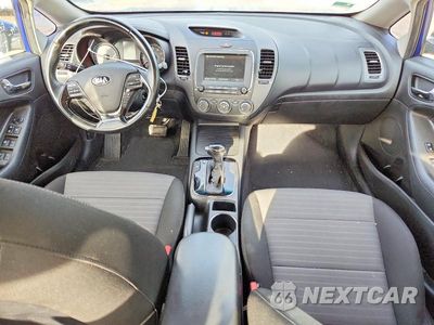Zdjęcie 8 z 12 samochodu: 2017 KIA FORTE S VIN:3KPFL4A72HE135245 - miniatura