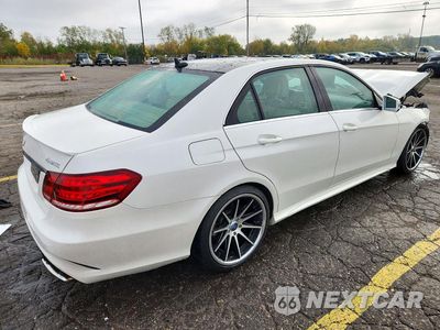 Trzecie zdjęcie samochodu z tyłu: 2014 MERCEDES-BENZ E 350 4MATIC VIN:WDDHF8JB4EA900763 - miniatura